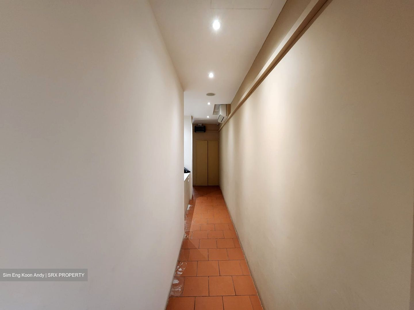 Geylang Road (D14), Retail #557034381